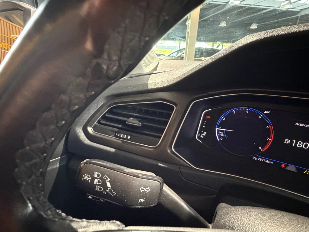 Volkswagen T-Roc – foto 30