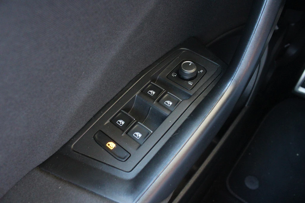 Volkswagen T-Roc – foto 18