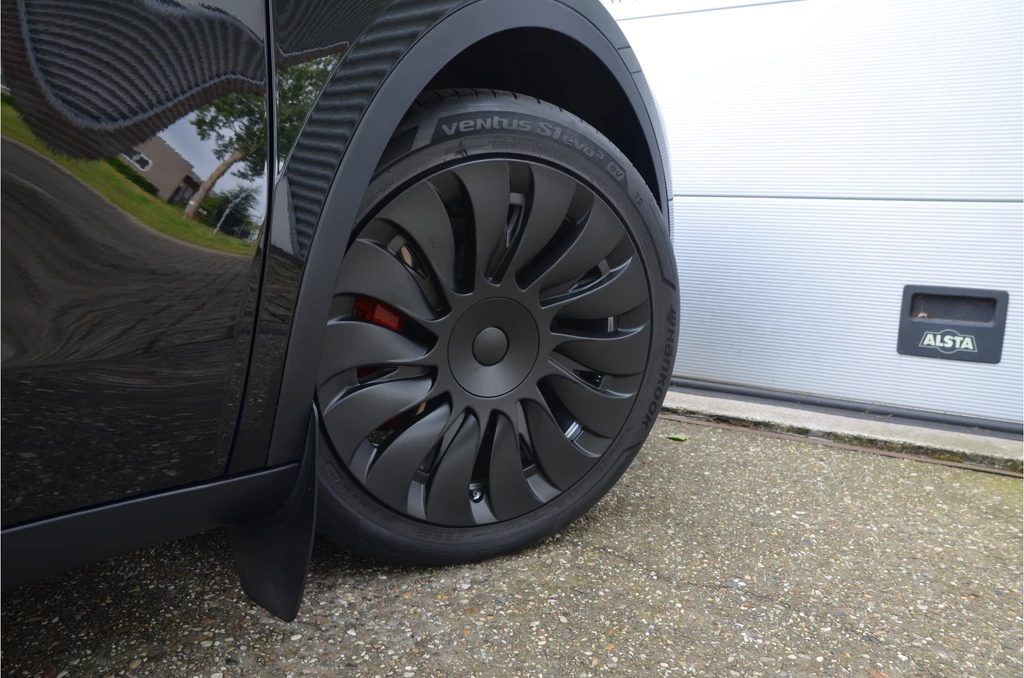 Tesla Model Y – foto 10