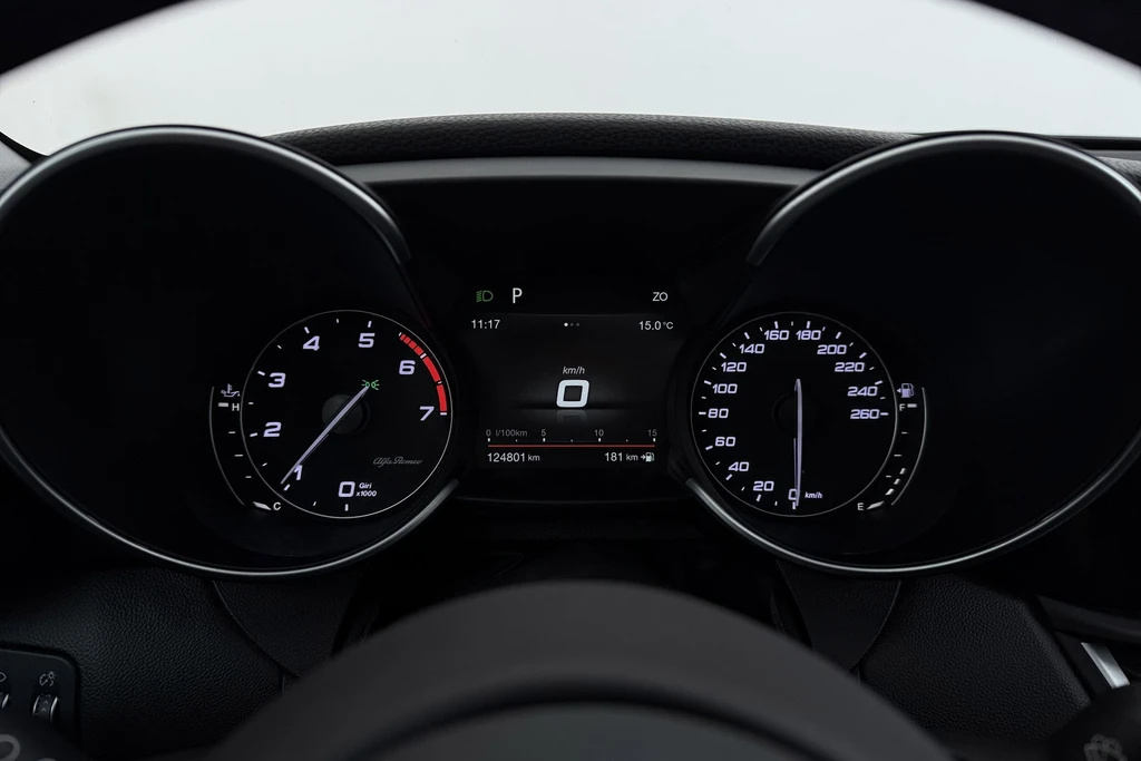 Alfa Romeo Giulia – foto 29