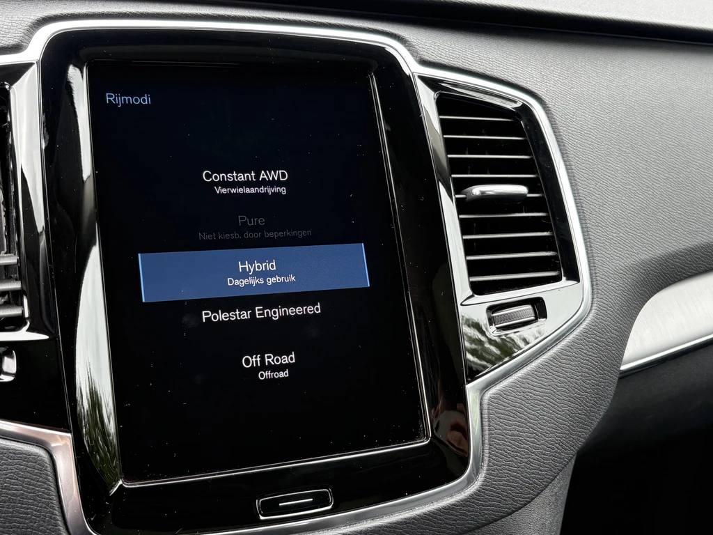 Volvo XC90 – foto 32