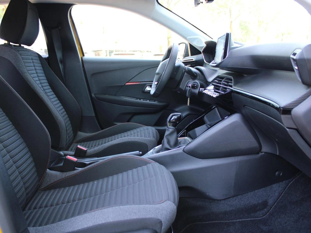 Peugeot 208 – foto 9