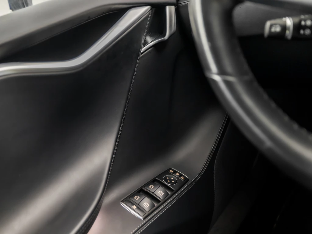 Tesla Model S – foto 26