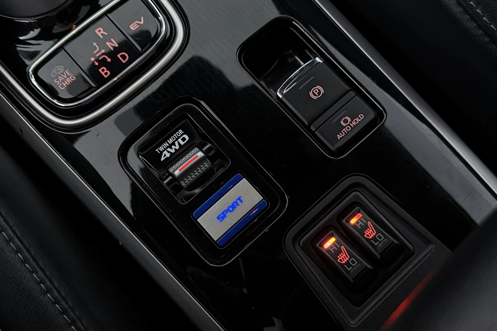 Mitsubishi Outlander – foto 16