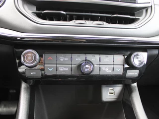 Jeep Compass – thumbnail 17