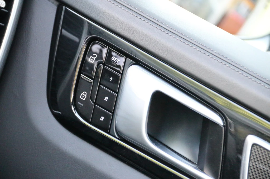 Porsche Cayenne – foto 21