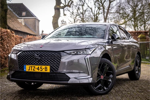 DS DS 4 1.2 PureTech Performance Line+ Head Up Adaptive Cruise 19"