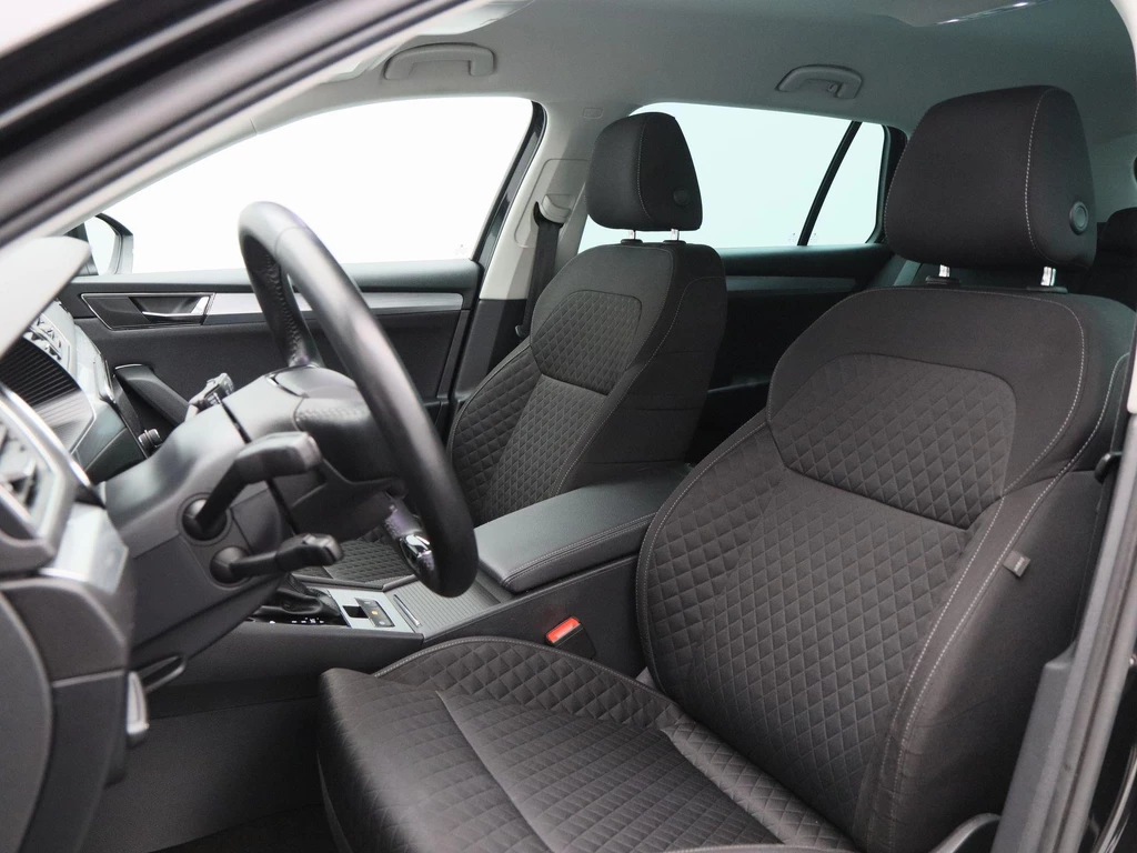 Škoda Superb – foto 17