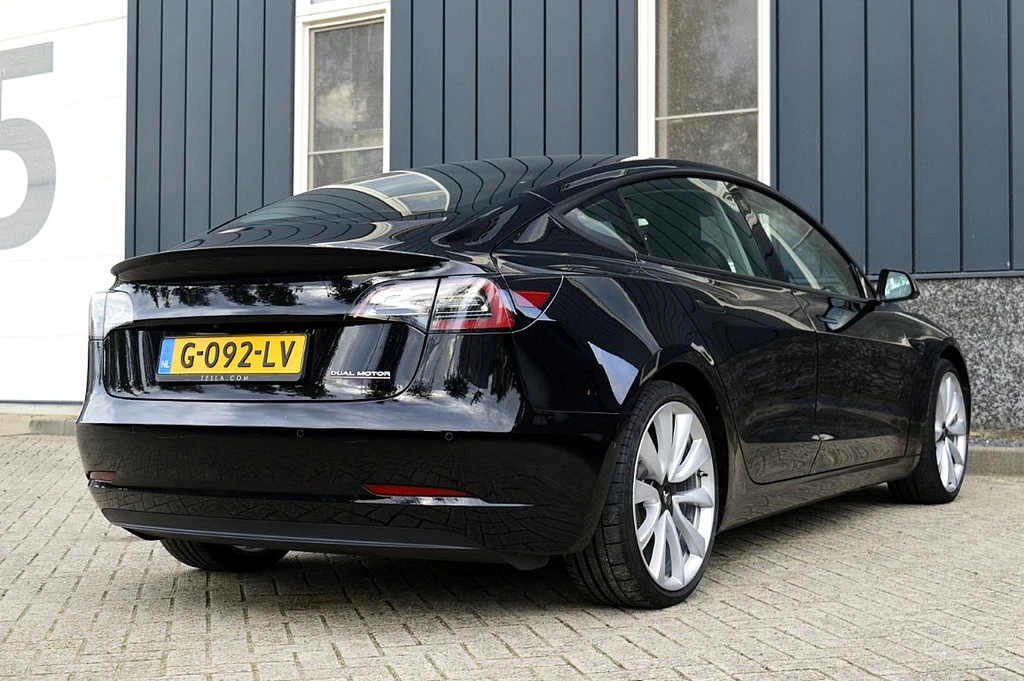 Tesla Model 3 – foto 5