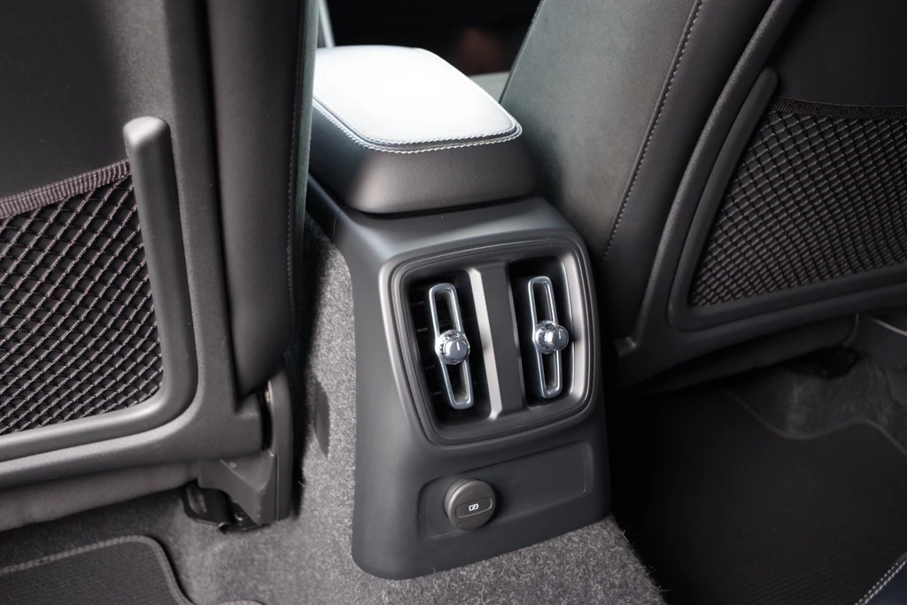 Volvo XC40 – foto 36