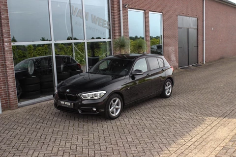 BMW 1-serie 118i EDE Corporate Lease Sport | NL auto | Cruise control | Sportstoelen | M-sportstuur | LED | Climate control | Navigatie Professional | PDC | Bluetooth | Lichtpakket