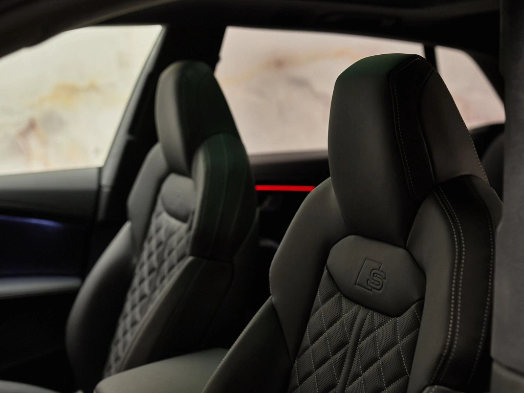 Audi Q8 – foto 32
