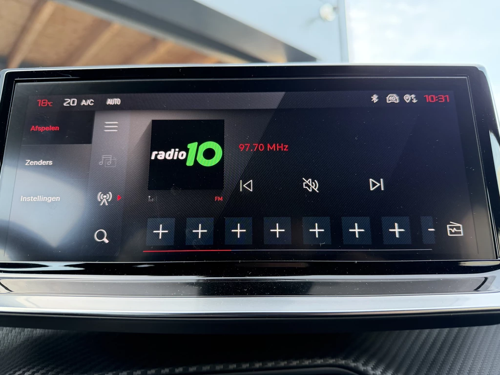 Peugeot 208 – foto 24
