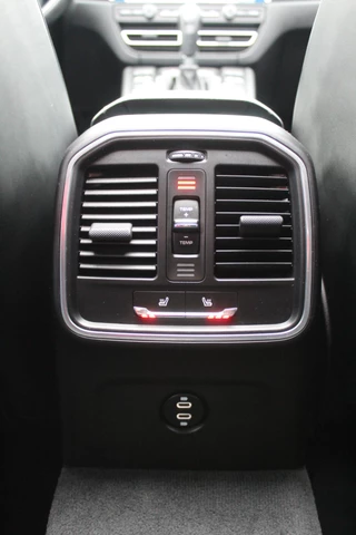Porsche Macan – thumbnail 18