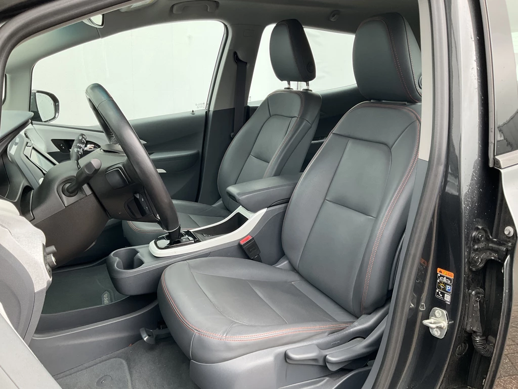 Opel Ampera-e – foto 18