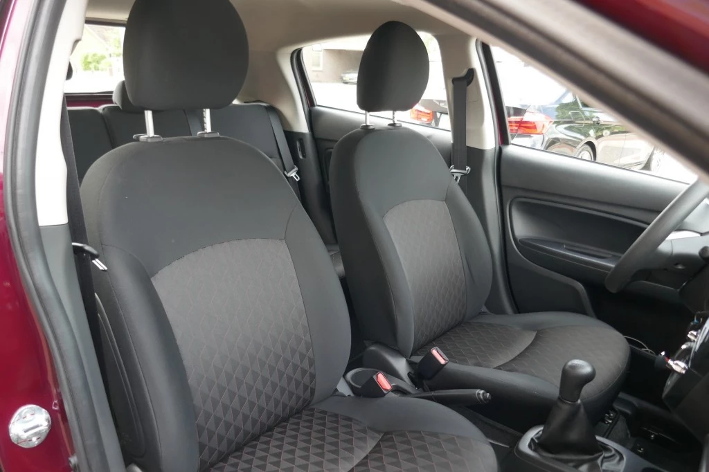 Mitsubishi Space Star – foto 18