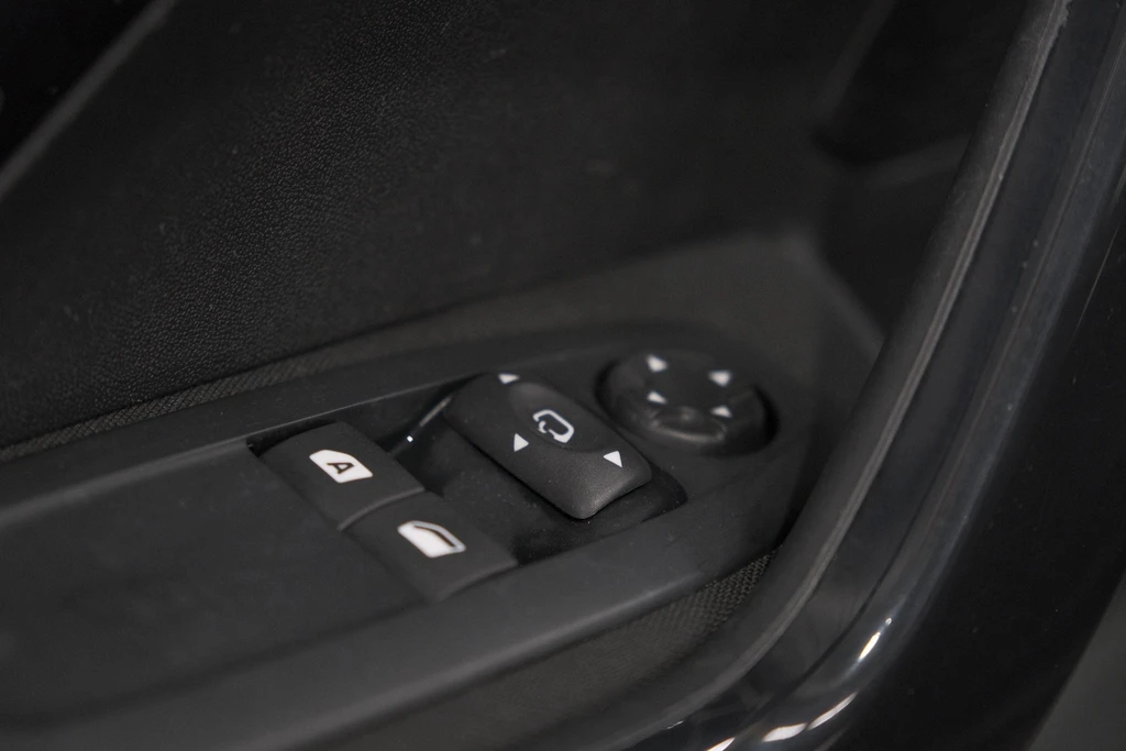 Peugeot 208 – foto 31