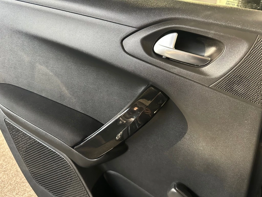 Peugeot 208 – foto 41