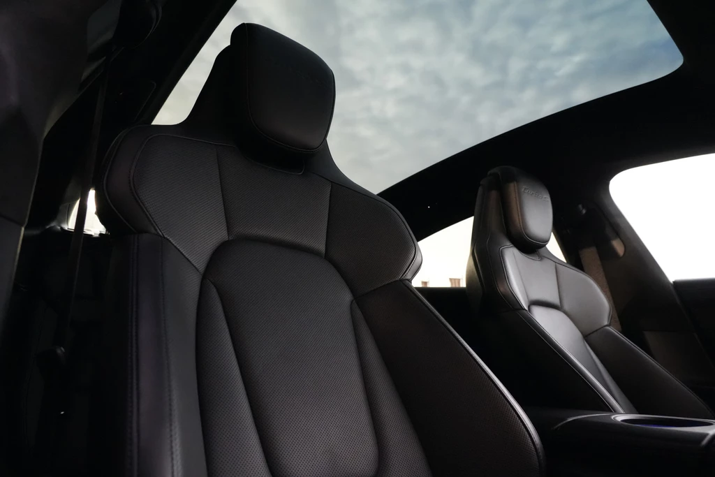 Porsche Taycan – foto 13