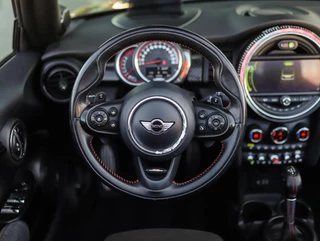MINI Cooper Cabrio – thumbnail 32