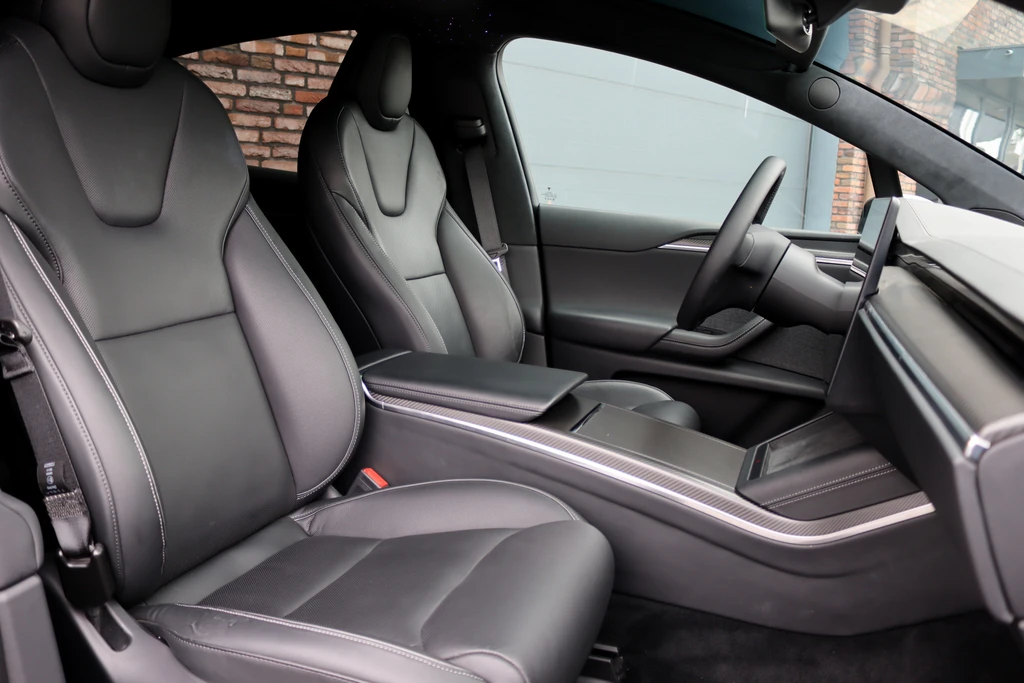 Tesla Model X – foto 12