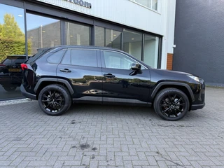 Toyota RAV4 – thumbnail 8