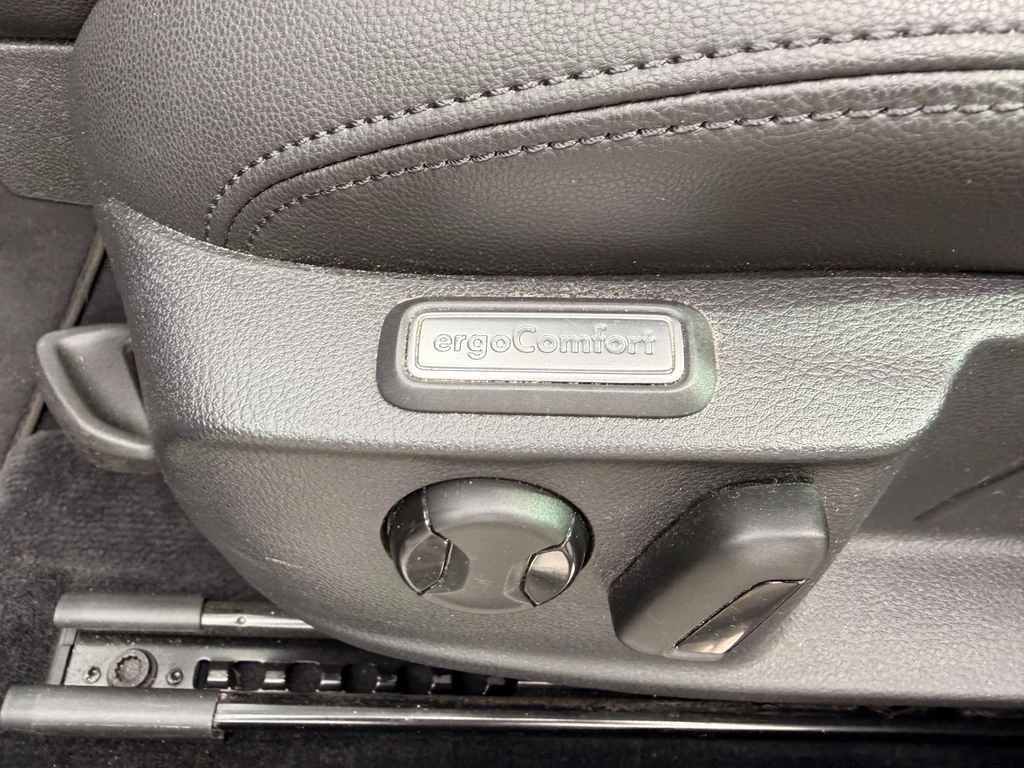 Volkswagen Passat – foto 25