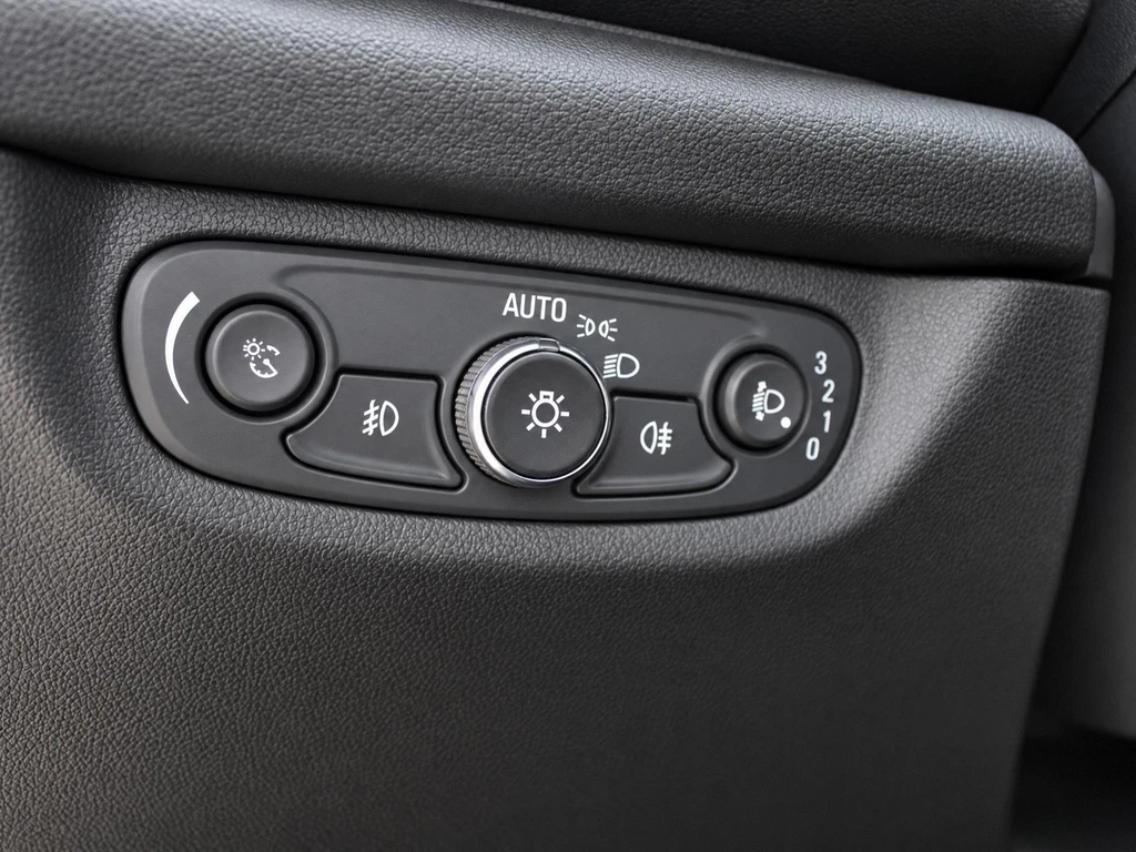 Opel Insignia – foto 28