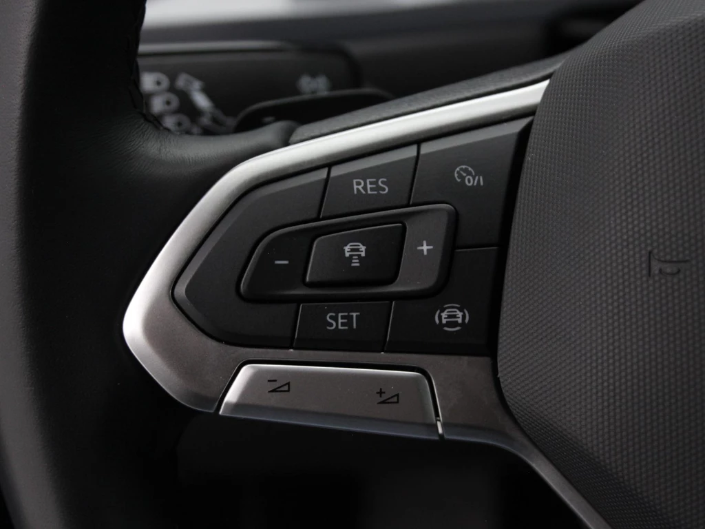 Volkswagen T-Roc – foto 11