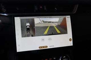 Jaguar F-PACE – thumbnail 26
