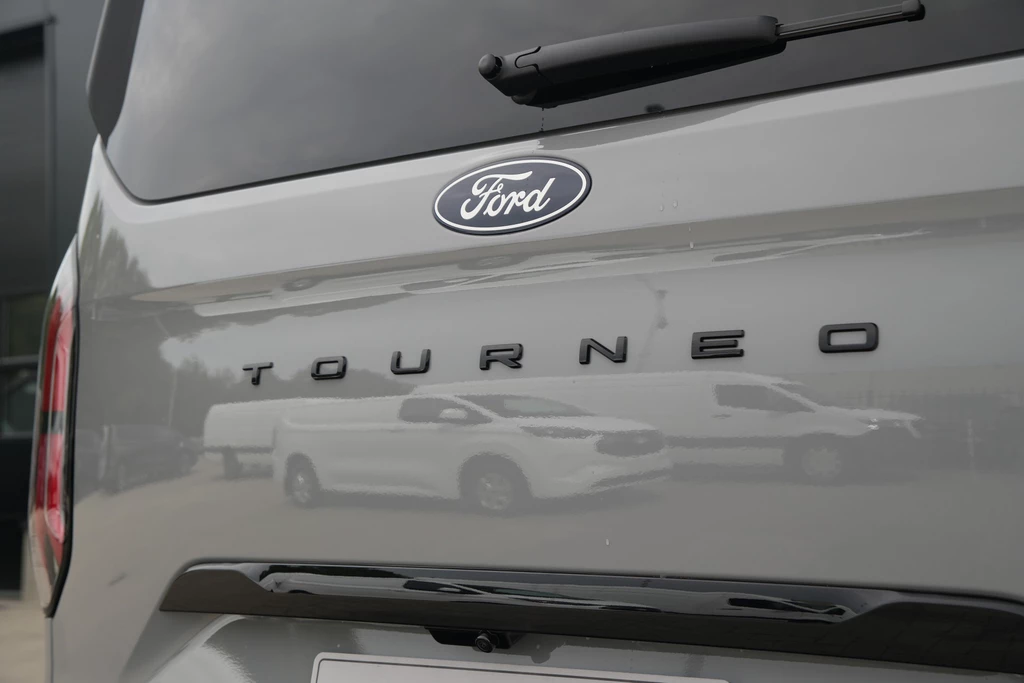 Ford Tourneo Custom – foto 11