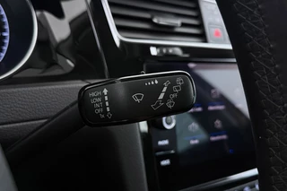 Volkswagen Golf – thumbnail 31