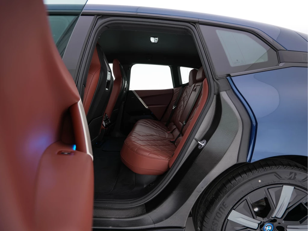 BMW iX – foto 10