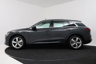 Audi e-tron – thumbnail 2