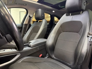 Jaguar F-PACE – thumbnail 13