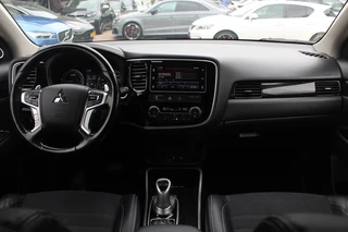 Mitsubishi Outlander – thumbnail 3
