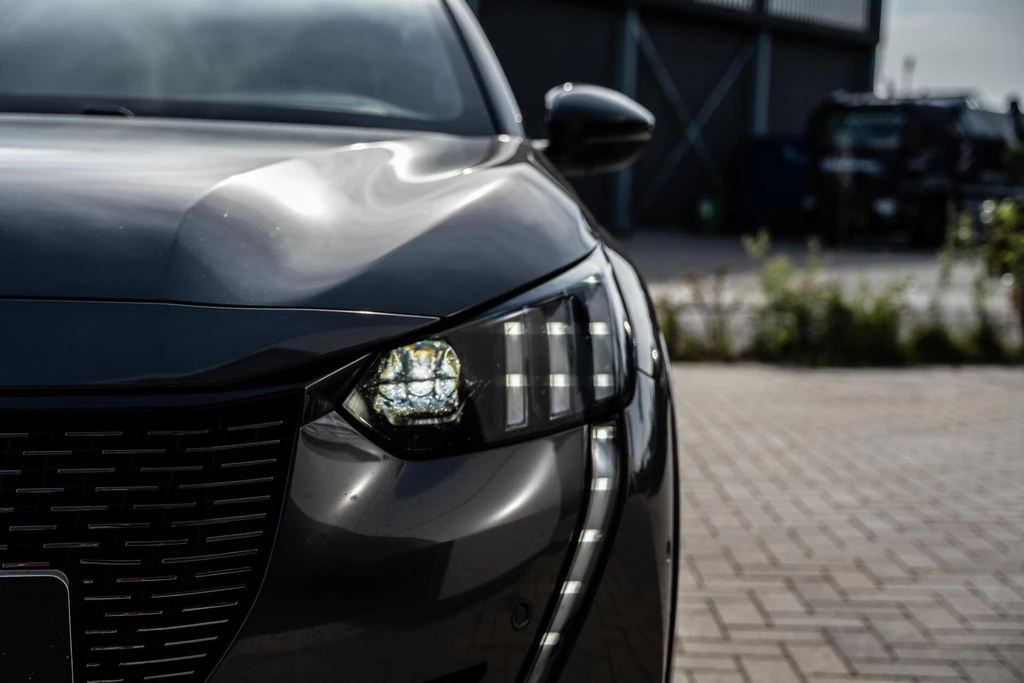 Peugeot 208 – foto 16