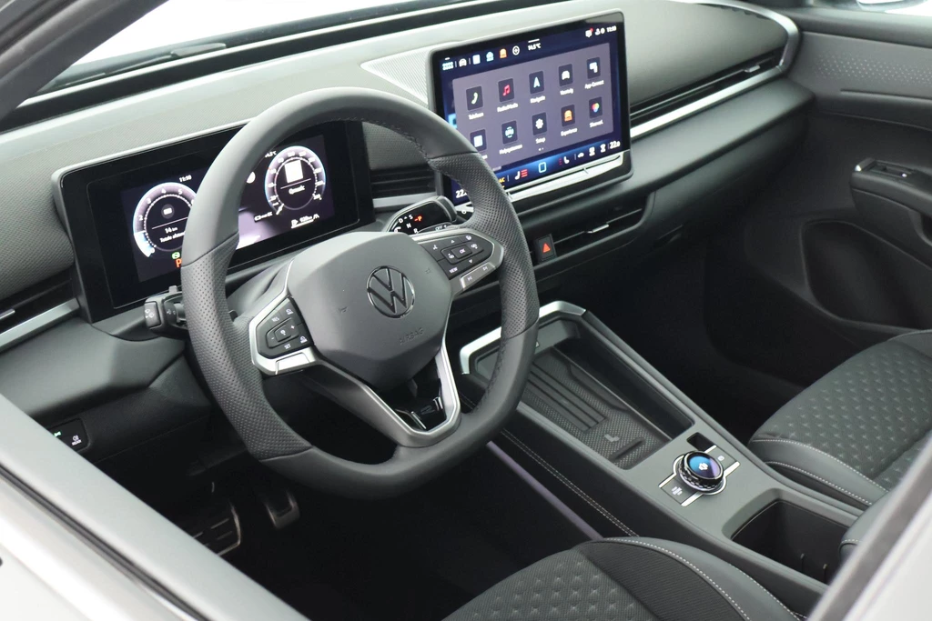 Volkswagen T-Roc – foto 9