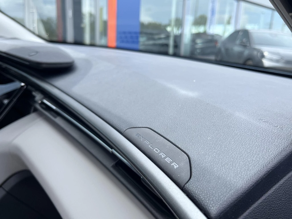 Ford Explorer – foto 21