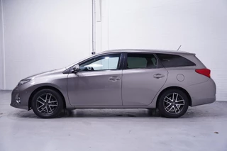 Toyota Auris – thumbnail 3