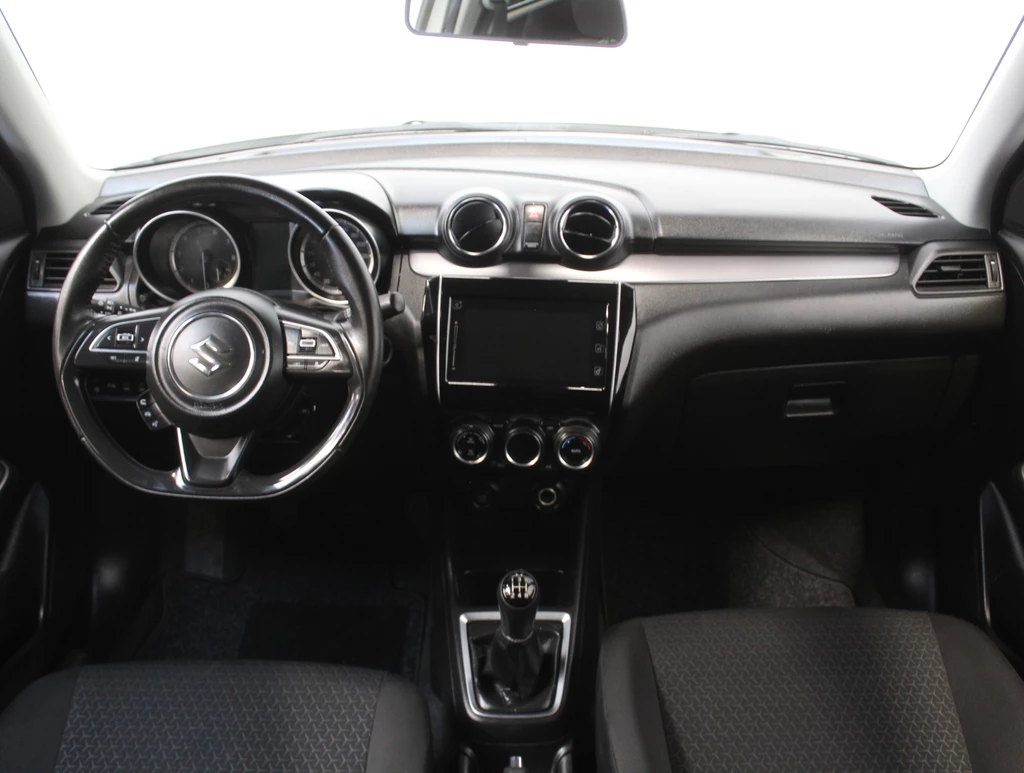 Suzuki Swift – foto 13