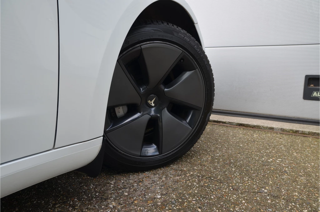 Tesla Model 3 – foto 9
