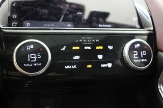 Jaguar E-PACE – thumbnail 37