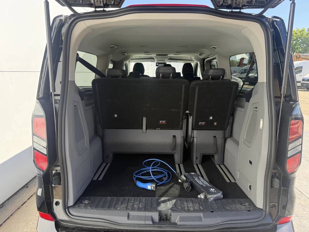Ford Tourneo Custom – foto 16