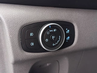 Ford Transit Custom – thumbnail 28
