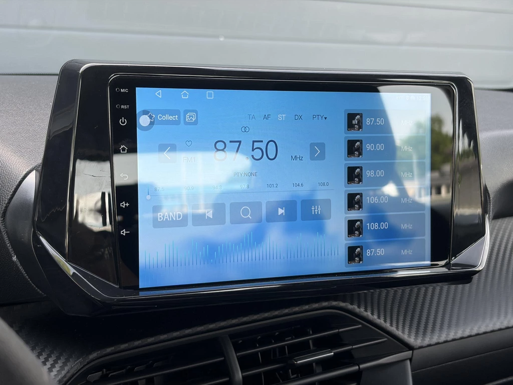 Peugeot 208 – foto 16