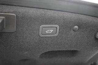 Jaguar XF – thumbnail 22