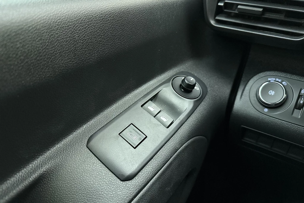 Opel Combo – foto 15