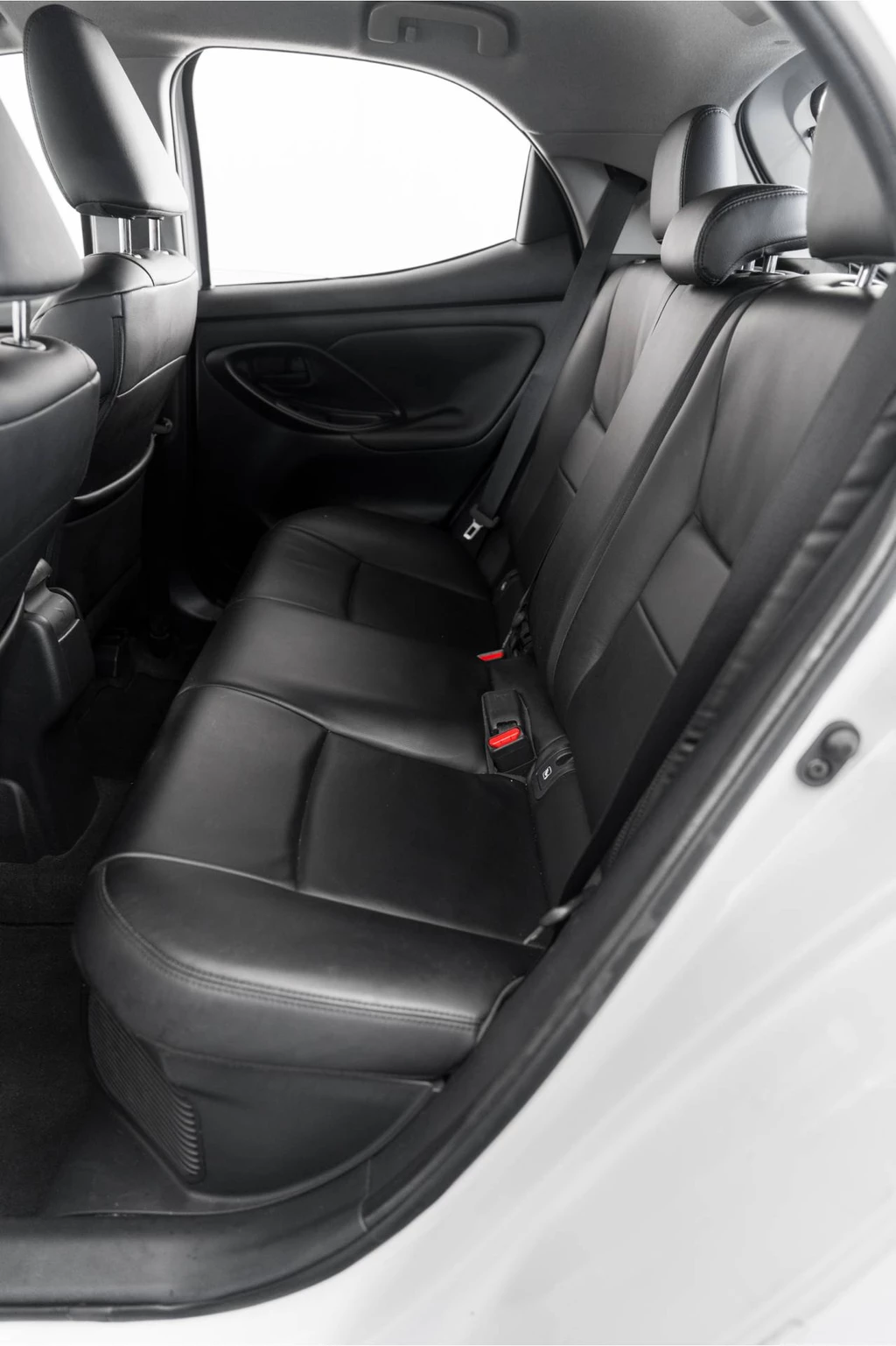 Toyota Yaris – foto 12