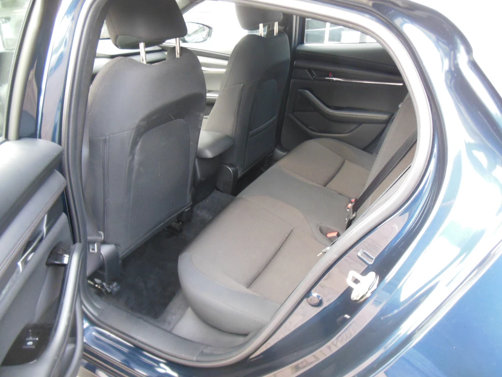 Mazda 3 – foto 11